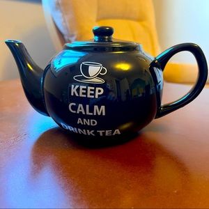 “Keep calm and drink tea” small teapot